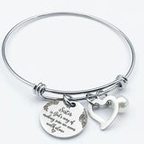 🎁A Sister Is God's Way Of Making Sure We Never Walk Alone Bangle